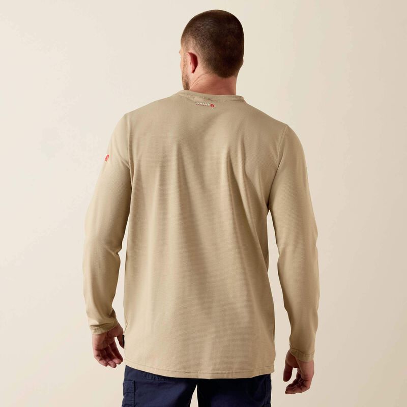 Backview of a man wearing Ariat Baselayer T-shirt in beige